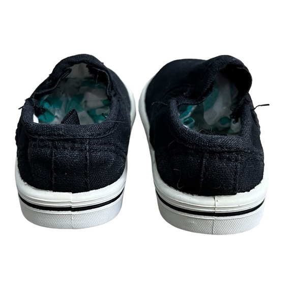 Faded Glory Black Slip-On Sneakers Size 2 Baby - Picture 7 of 8